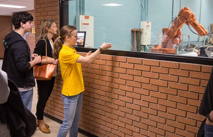 Image for news story: Engineering Students Aid Recruitment Efforts