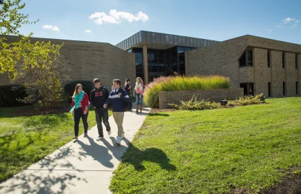 Image for news story: Valparaiso University and University of Chicago Medicine Create New Student Training Program in Northwest Indiana