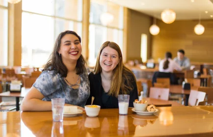 Image for news story: HOW IS AN ADMITTED STUDENT VISIT DIFFERENT & WHY SHOULD I ATTEND?