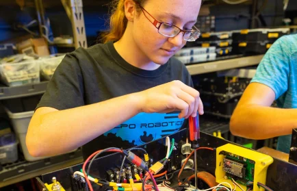 Image for news story: Engineering a Path of Purpose: Lauren Kadlec’s ’24 Journey of Discovery and Determination
