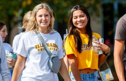 Image for news story: TOP SPOTS TO TAKE A PHOTO ON YOUR CAMPUS TOUR