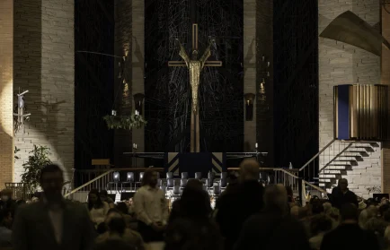 Image for news story: Worship and Song: Kantorei at Valparaiso University